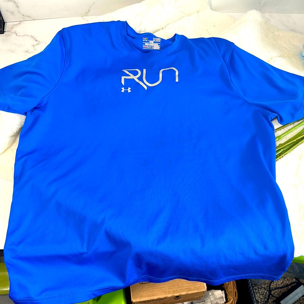 Men’s cobalt blue Under Armour running t-shirt. Size XL. NWOT